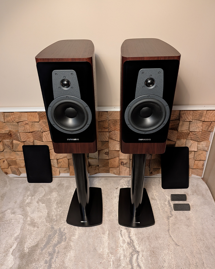 Dynaudio Contour 20i (Walnut) & Stands - Standmount Speakers